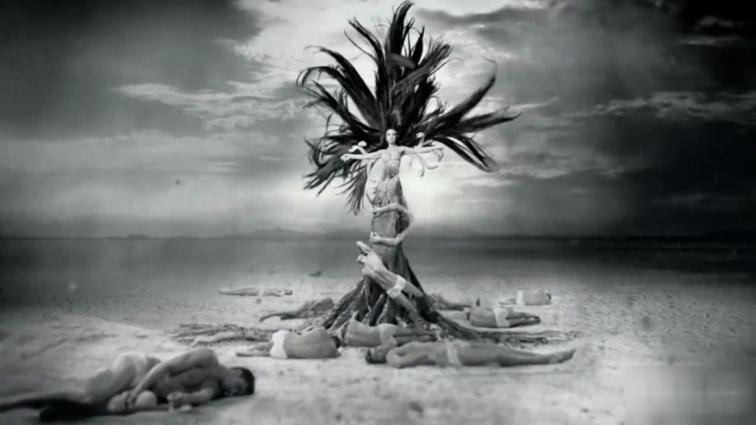 Анна_Плетнёва_Деревья_клип_кадр_2